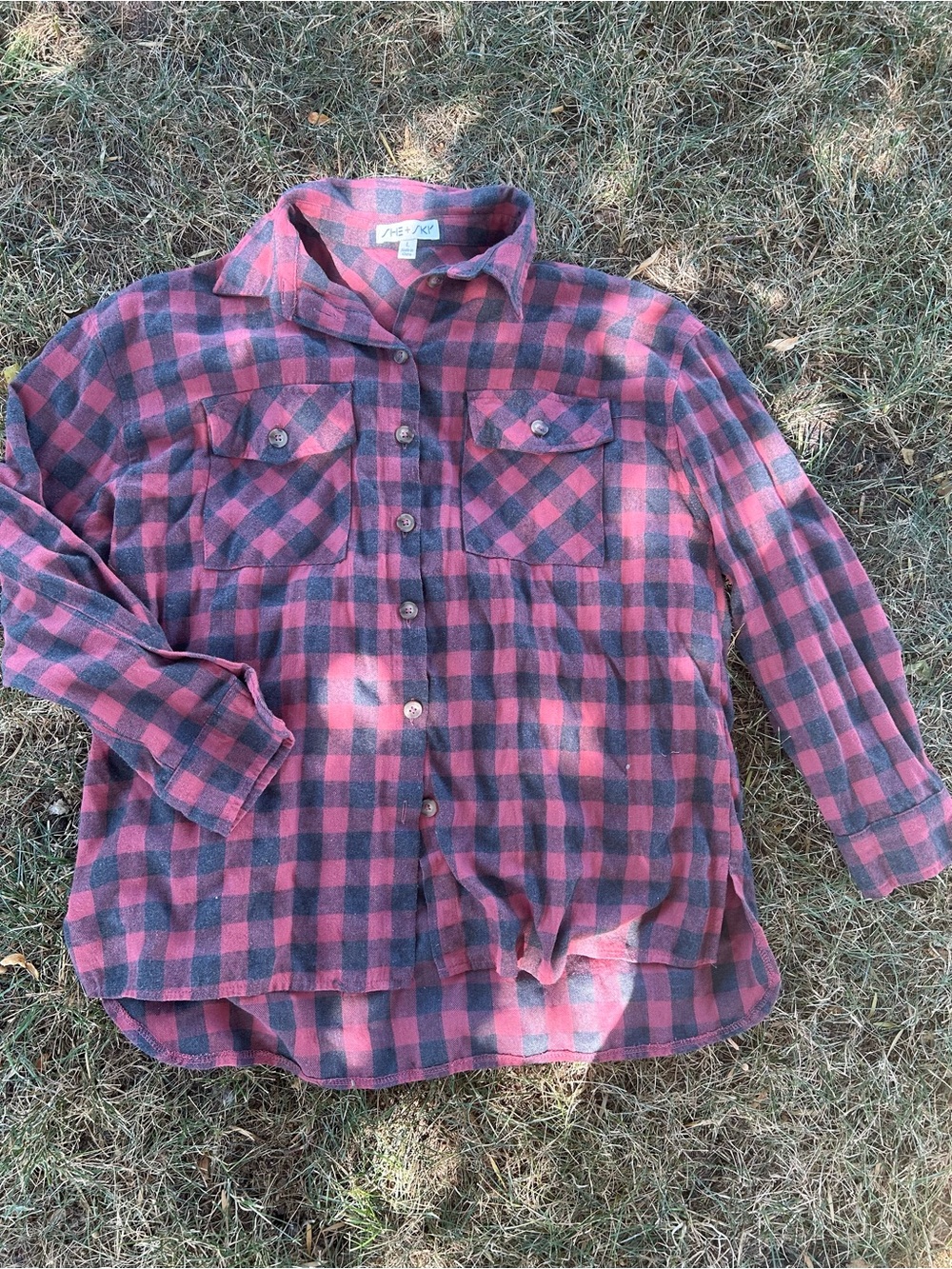 Boutique Plaid Button-Up Shirt - Red & Black